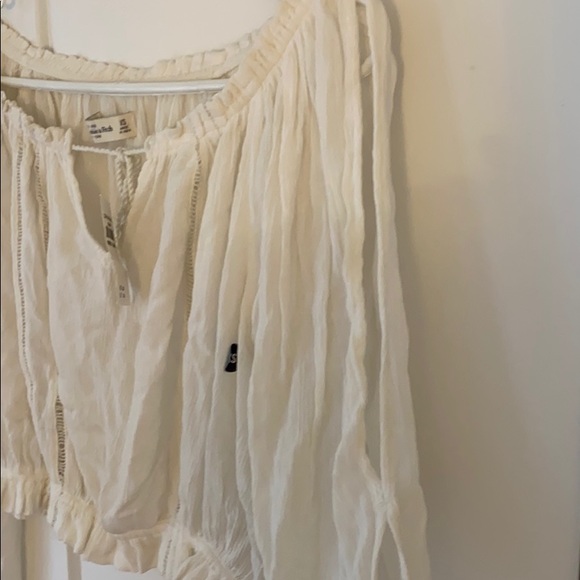 Abercrombie and Fitch Blouse - Picture 3 of 4